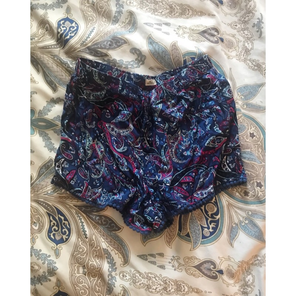 Hollister High Waist Shorts 🌸